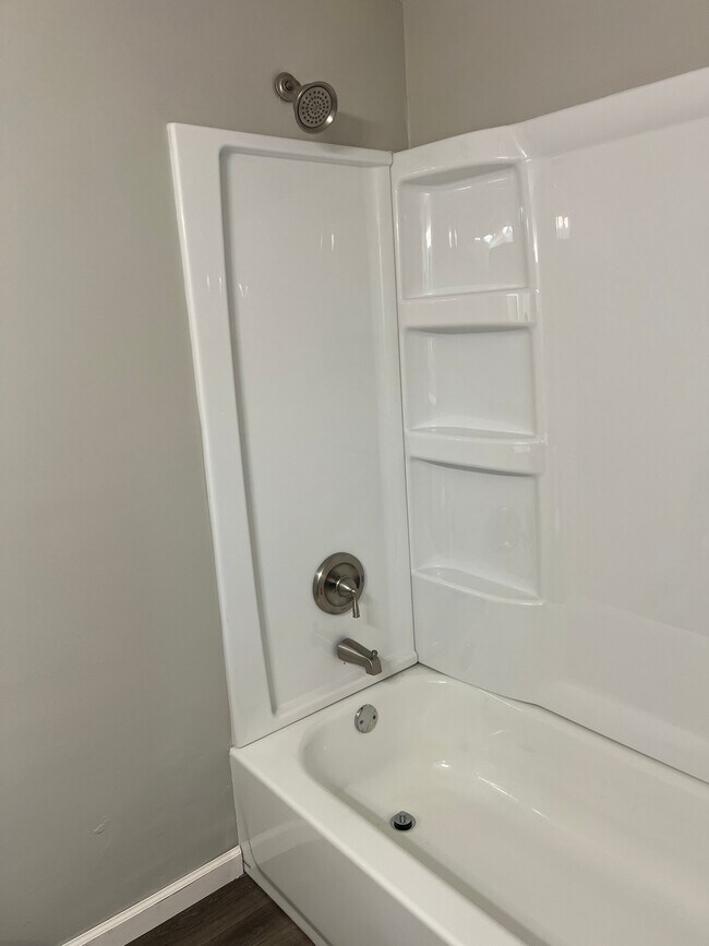 Building Photo - 2543 Walford Dr
