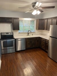 Building Photo - Cozy Single-Family Home in Fort Wright