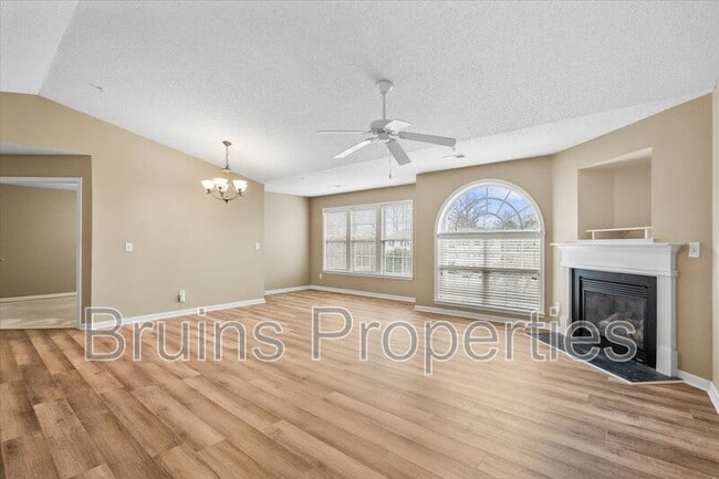 Building Photo - 6113 Hedgecock Cir