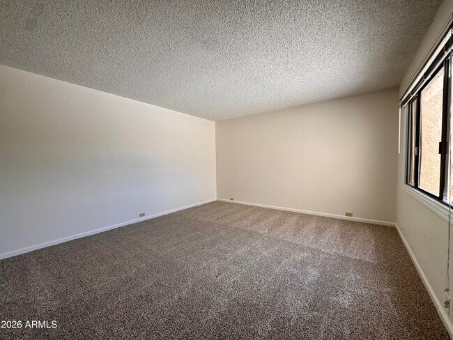Building Photo - 4525 N 66th St