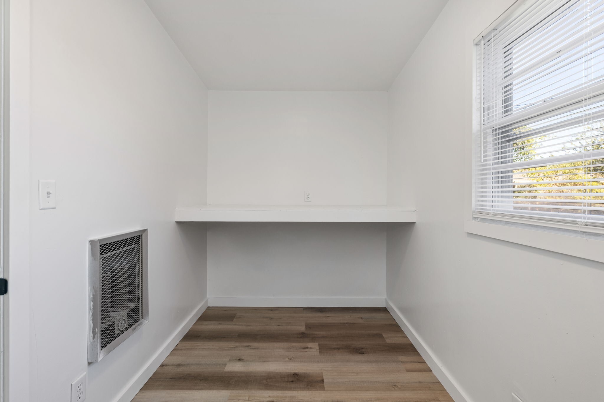 Building Photo - 104 Colorado Ave