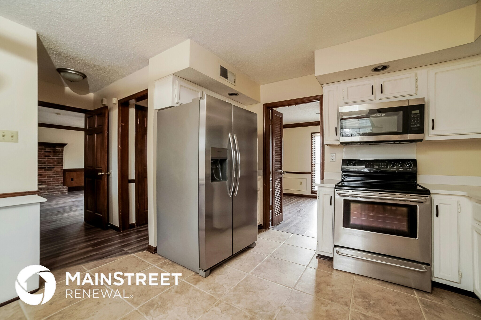 Building Photo - 2834 Lanthorn Dr