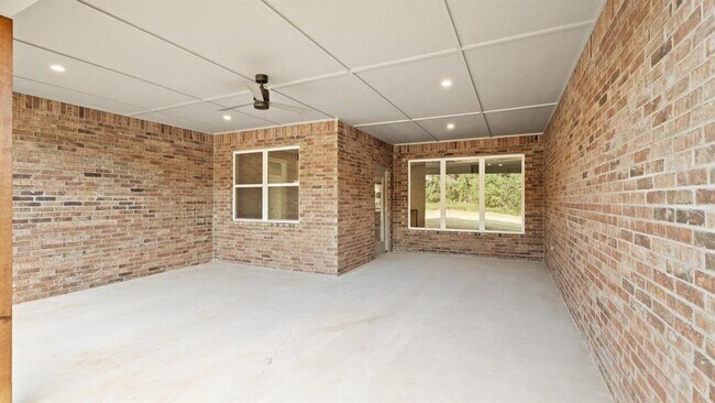 Building Photo - 214 Olde Ml Ct