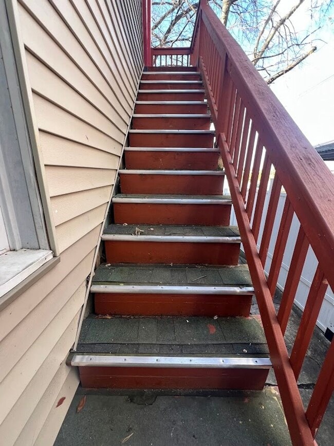 Building Photo - 1524 1/2 Centre Avenue