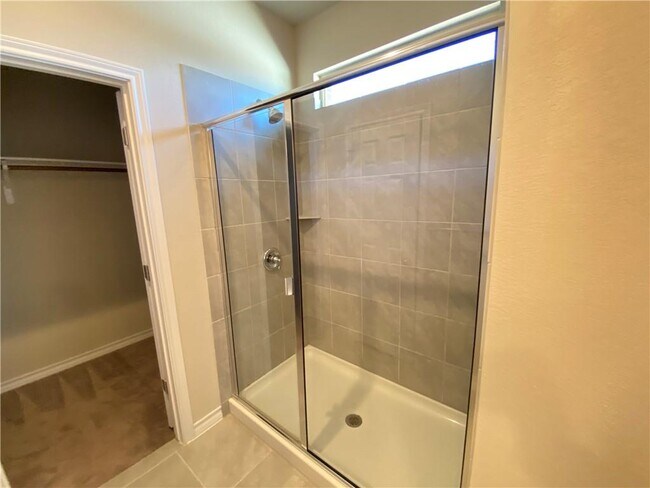 Building Photo - 5904 Daly Dr