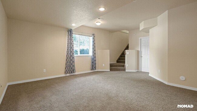 Building Photo - Charming 3BR Townhome in Colorado Springs