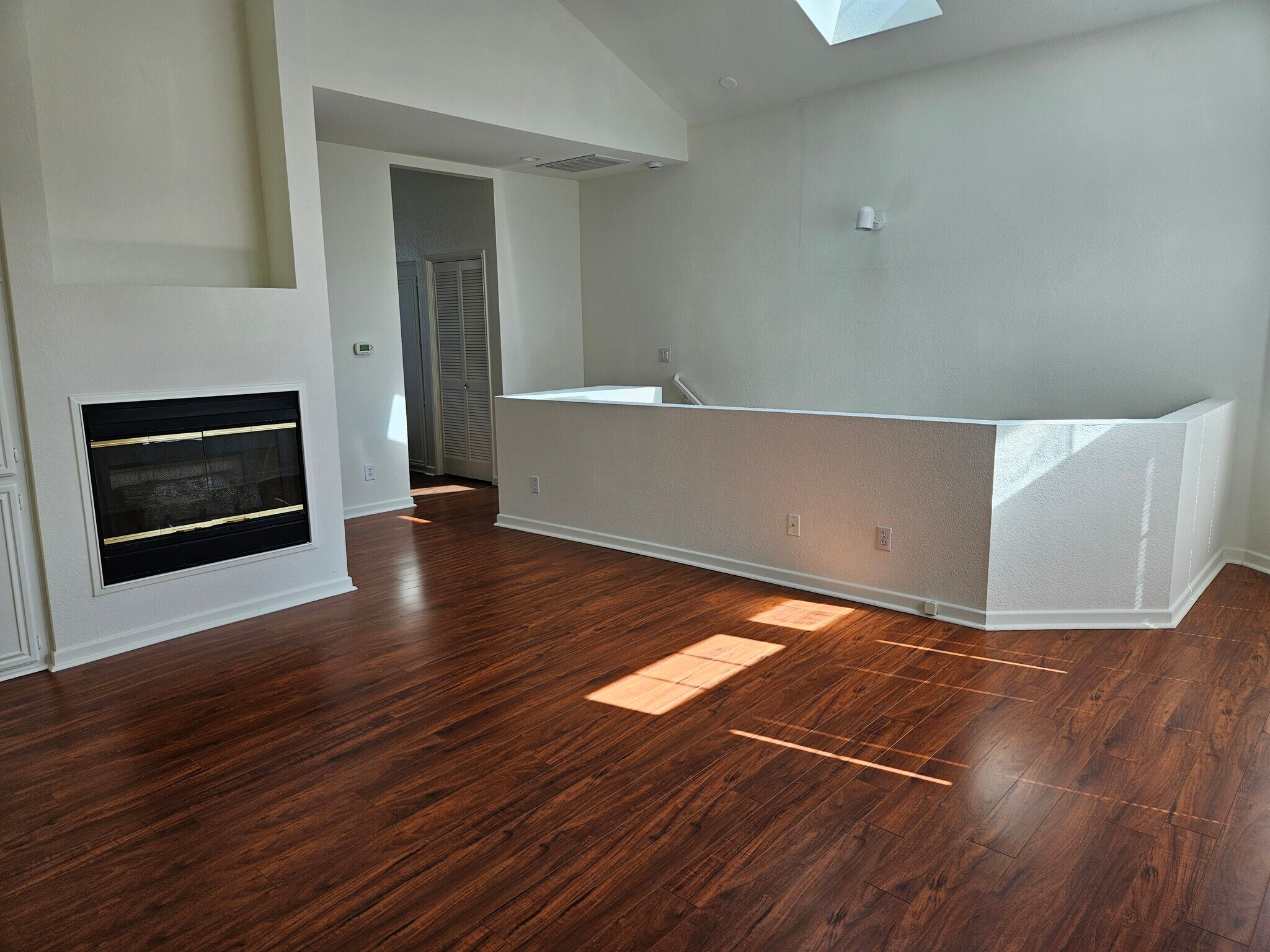 Building Photo - 11829 Gateway Blvd