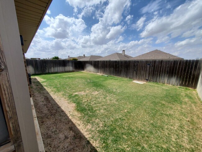 Building Photo - In The Heart Of Southwest Lubbock Metro Ar...