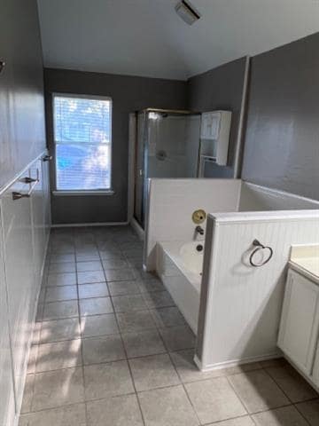 Building Photo - 584 Lake Forest Dr