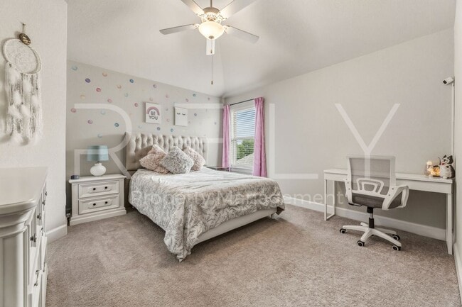 Building Photo - 240 Cross Timbers Dr