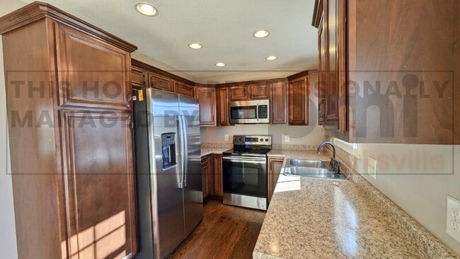 Building Photo - 1209 Chinook Cir