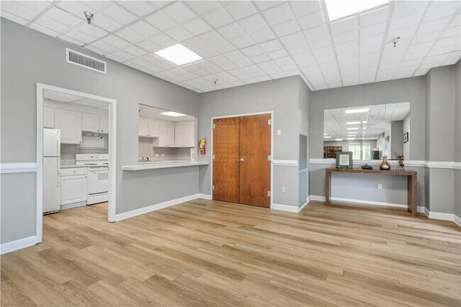 Building Photo - 375 Ralph McGill Blvd NE