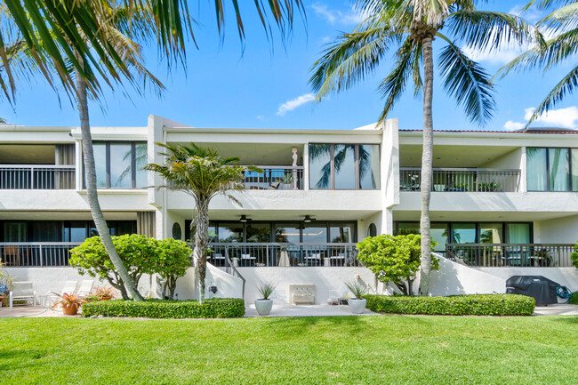 Building Photo - 2335 S Ocean Blvd