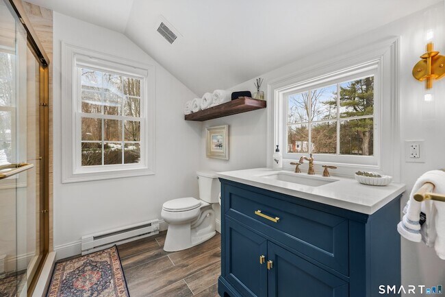 Building Photo - 167 North Ave