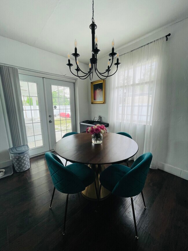 Building Photo - 3010 NW 158th St