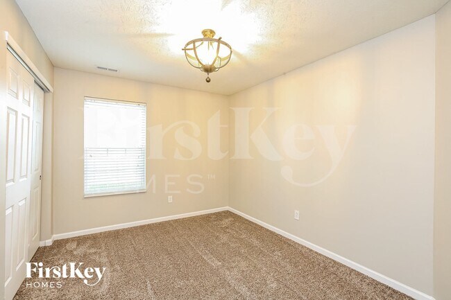 Building Photo - 11232 Pegasus Dr