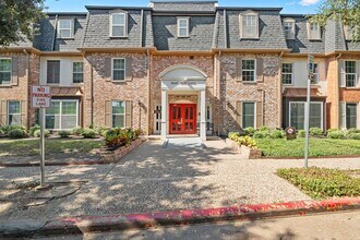 Building Photo - 355 N Post Oak Ln