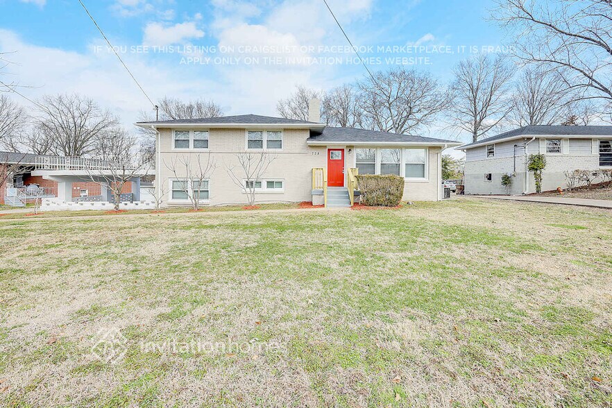 Building Photo - 728 Winthorne Dr