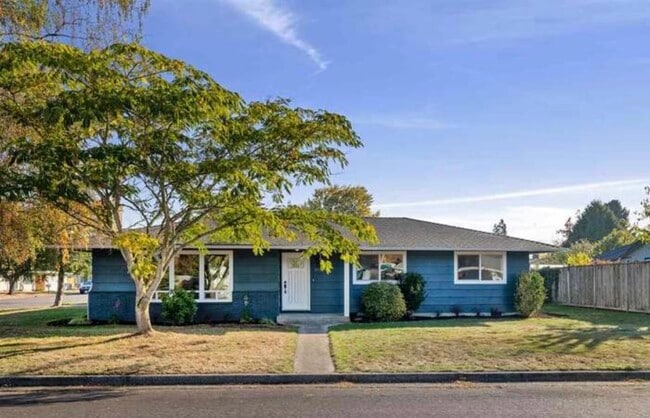 Primary Photo - 2507 SE Fulton St