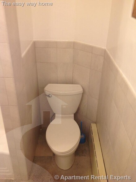 Building Photo - 26 Dover St