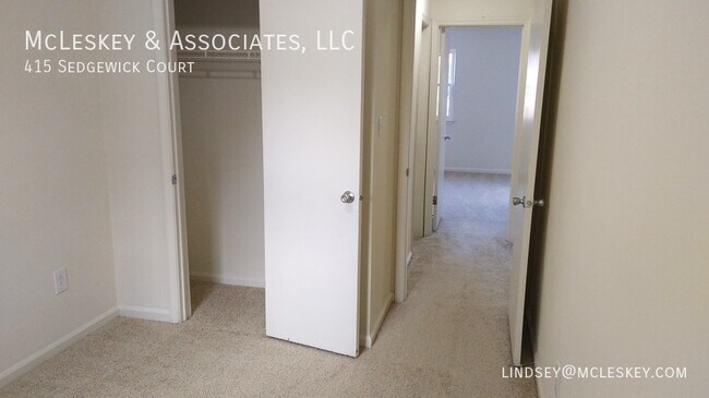 Building Photo - Washington Square Townhouses