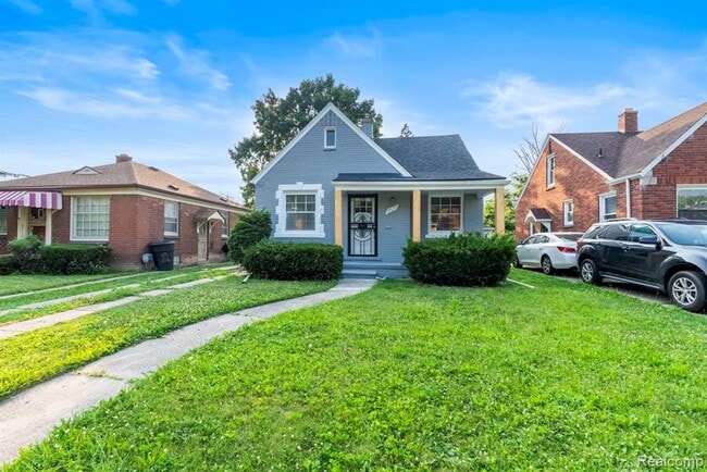Primary Photo - Beautiful Blue Bungalow