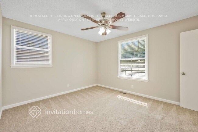 Building Photo - 533 Augusta Dr