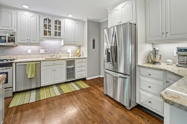 Building Photo - 6902 Tilden Ln