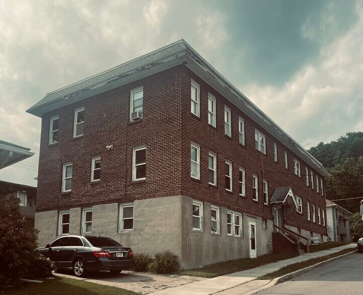 Building Photo - 77 Colfax Ave