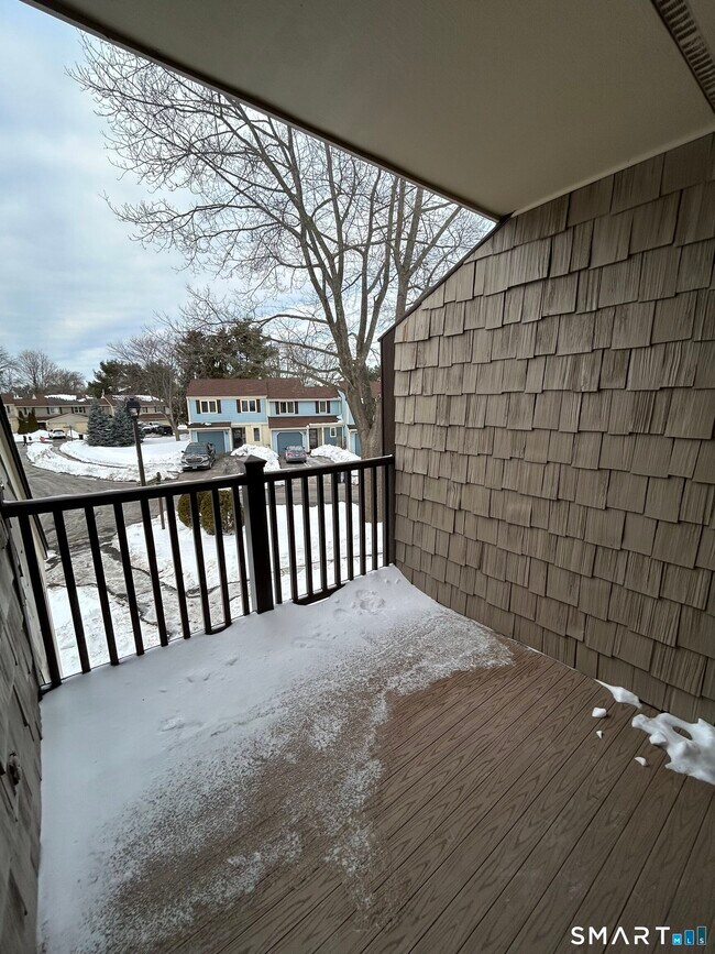 Building Photo - 90 Little Oak Ln