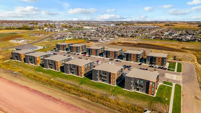 Building Photo - Maple Rock Reserve