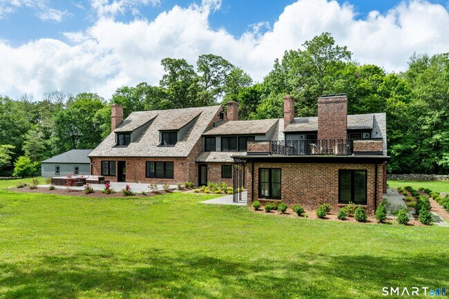Building Photo - 372 Tucker Hill Rd