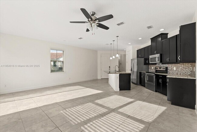 Building Photo - 9829 Winnington St