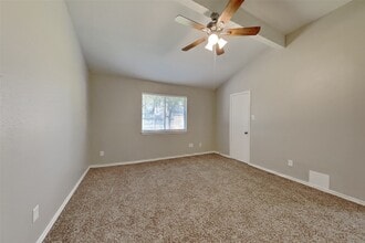 Building Photo - 17914 Autumn Hills Dr