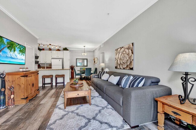 Building Photo - 13133 Le Parc