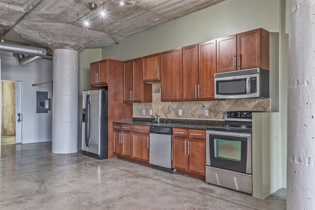 Building Photo - 1122 Jackson St