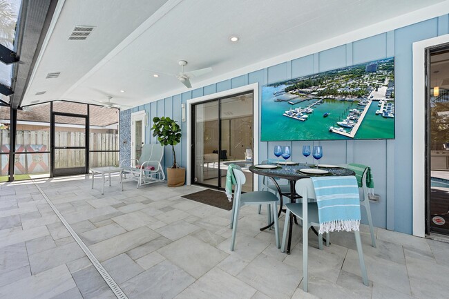 Building Photo - 905 Sandy Oaks Dr