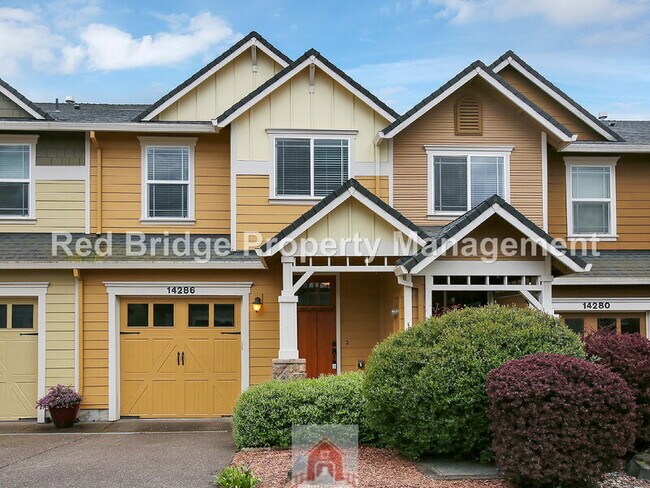 Building Photo - 14286 Russ Wilcox Way