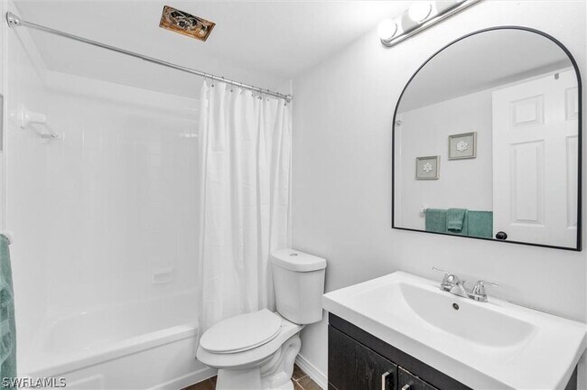 Building Photo - 1400 Pompei Ln