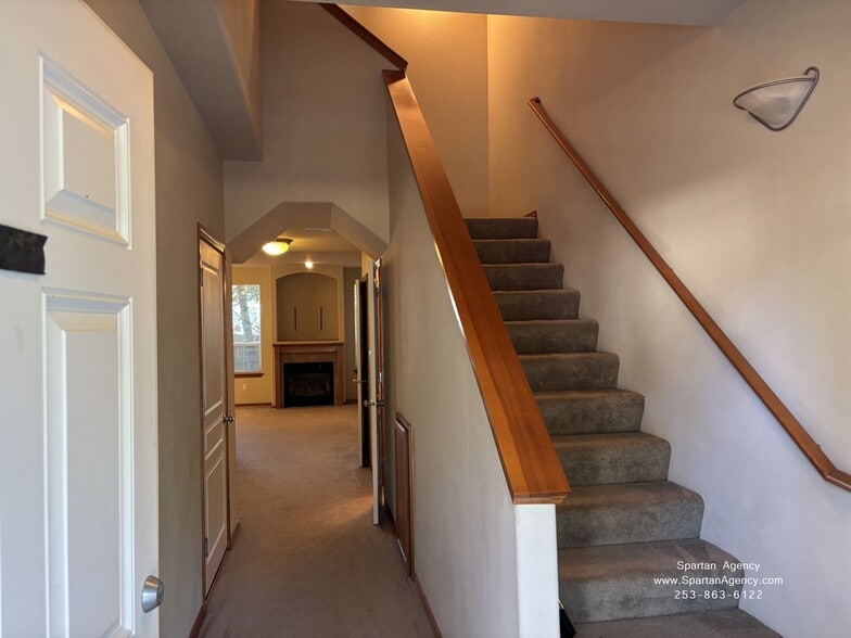 Building Photo - 21712 104th Street Ct E