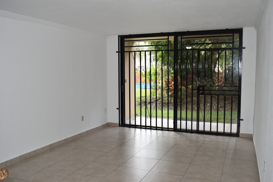 Building Photo - 8002 SW 149th Ave