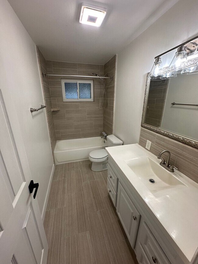 Building Photo - Available! Updated, Air Conditioning, Yard- Pets Okay- Move In Ready!