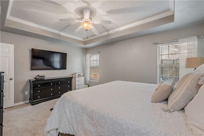 Building Photo - Beautiful 3 Bed, 2 Bath in Castlegate