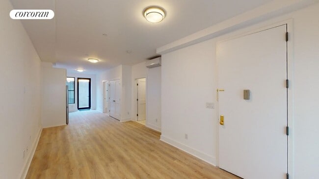 Building Photo - 346 43rd St