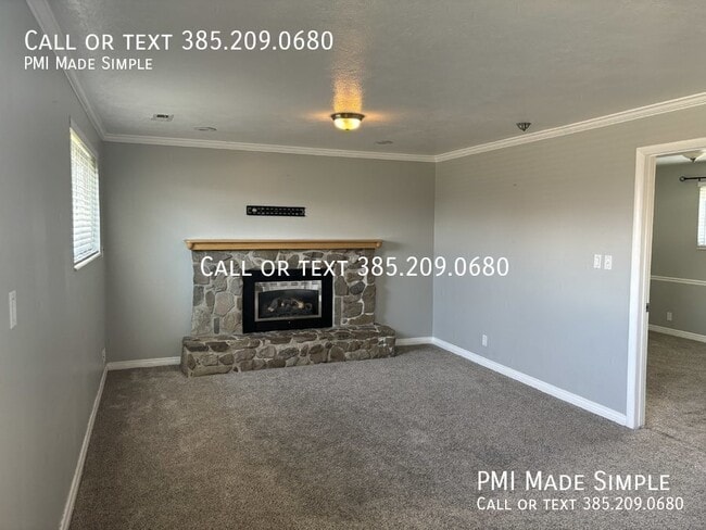 Building Photo - 690 N 600 E