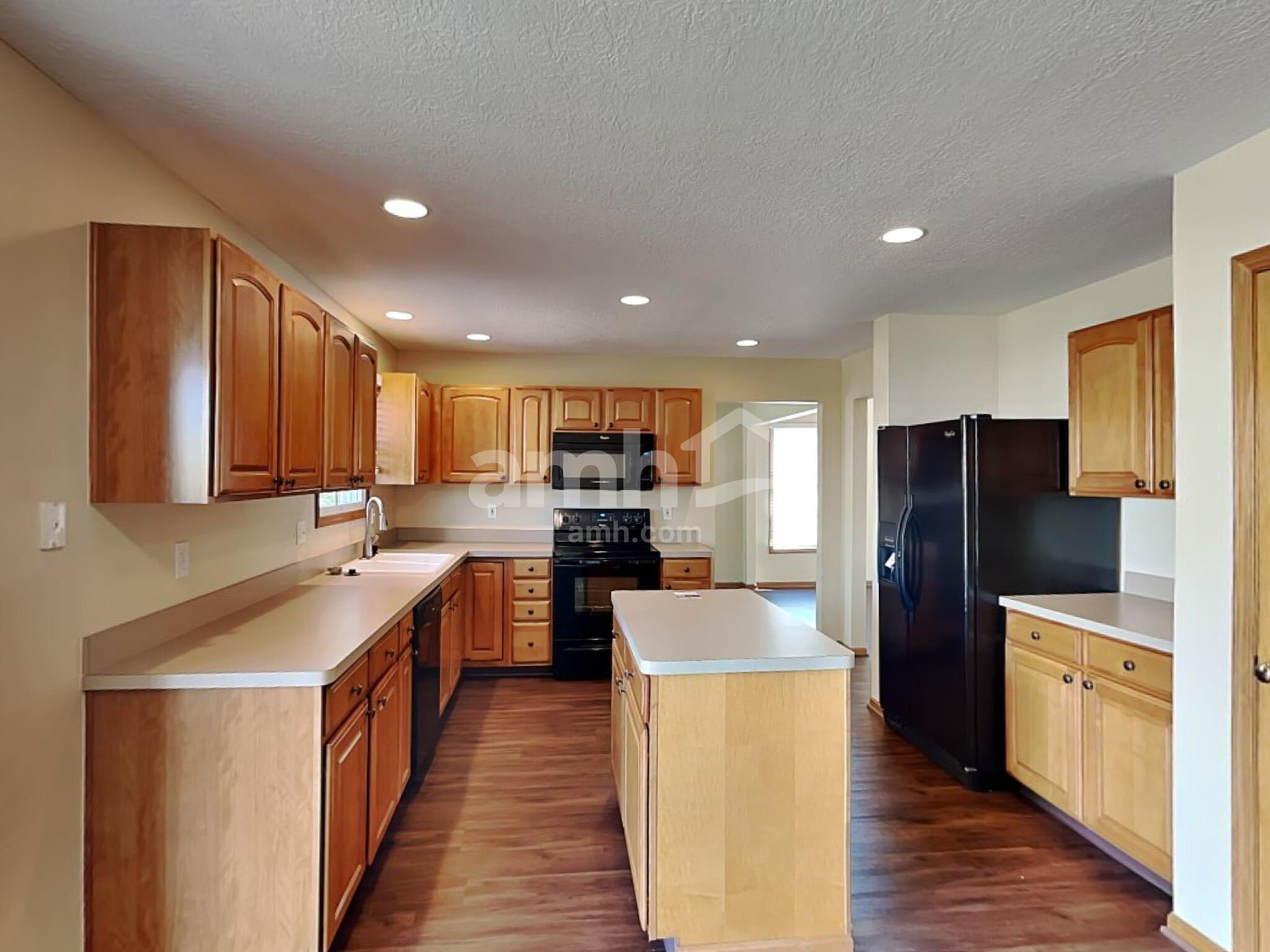 Building Photo - 242 Iris Trail Dr
