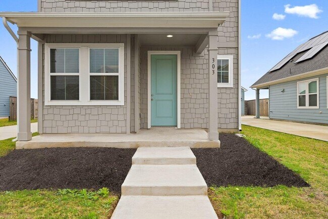 Building Photo - 303 Elm Br Trl