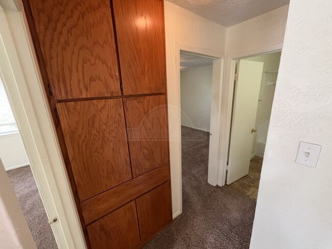 Building Photo - 1515 Janis Dr