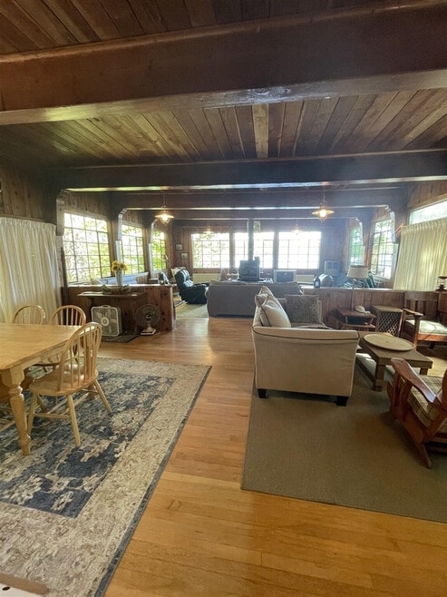 Building Photo - 101 Holly Loop