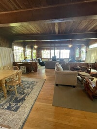 Building Photo - 101 Holly Loop